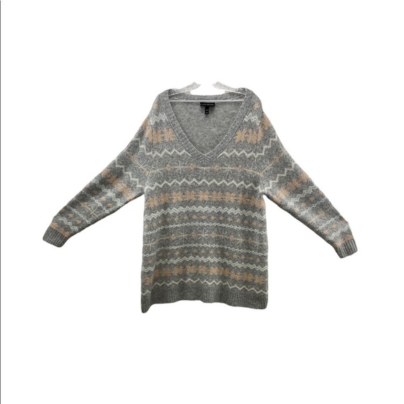 Lane Bryant Women Plus 18/20 2X Gray Fair Isle Snowflake Sparkle V-Neck Sweater - Picture 3 of 9